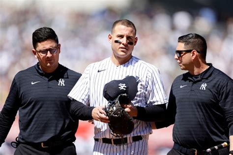 Yankees Notebook: Anthony Rizzo out with neck stiffness, Carlos Rodon continues to progress